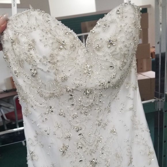 Wedding Dress - Picture 2 of 3